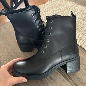 Timberland Leather Ankle Boot.